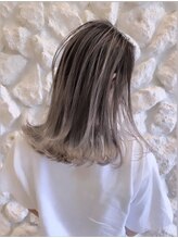 最近よく聞くバレイヤージュとは？？