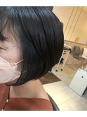 ショートボブ×ネイビーブルーインナー