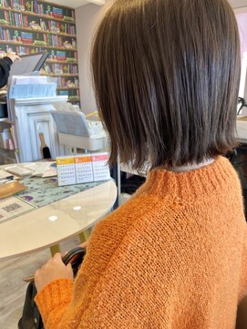 ハグクレア(HUG CLAIRE) アッシュベージュ