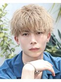 ハイトーンツーブロックメンズマッシュ