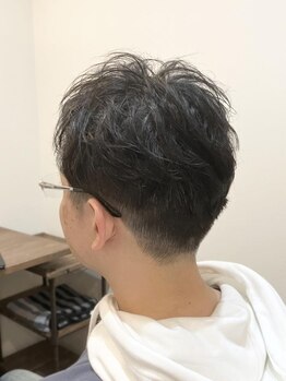 フォルムヘアープラス(Forme hair+)の写真/【頭皮診断×改善メニューあり！】マンツーマン施術でメンズも通いやすい◎メンズエイジングケアもお任せ◎