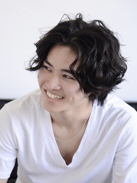 ロアー 葛西店(RAWR hair) 【RAWR】メンズパーマ_センターパートウルフ