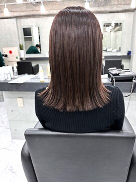 エンディアリング 東銀座(Endearing) 黒髪/グレーベージュ/レイヤーロング/前髪パーマ/銀座/東銀座