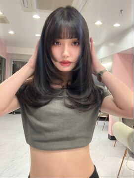 ジーナ 名駅(XENA.) 《xena/中島》後ろまで切り込んだハイレイヤーカット