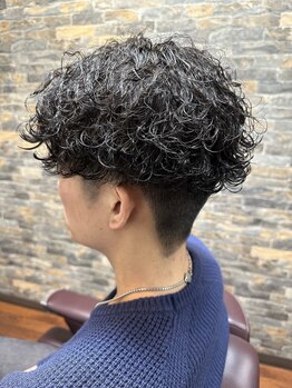 ザ デフカット(THE DEF CUT)の写真/カジュアル派のメンズも"THE DEF CUT"へ!人気のツ-ブロックもメンズサロンだからできるカッコイイStyleへ☆