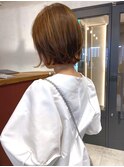 オレンジベージュ　外ハネレイヤーボブ　30代　40代