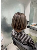 アオ(AO)&nbsp;ベージュのバレイヤージュカラー