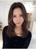 ハイライトカラーミルクティーベージュレイヤーカット