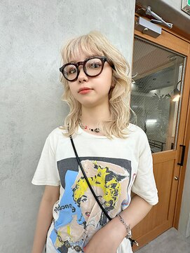 リアン(Lien) ブリーチカラーホワイトベージュ×ニュアンスヘア