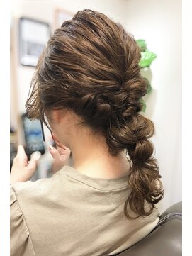 231ルームトゥビューティファイ(231 room to beautify) ヘアアレンジ