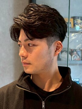 メンズサロン ブロック(Men's Salon bloc) ツーブロック アップバング センターパート ニュアンスパーマ