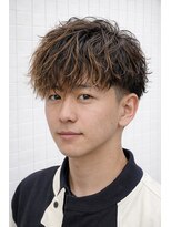 ゼロスバーバー(0's BARBER SHOP) 束感メッシュマッシュ人気流行