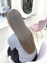 アン(Hair make un) グレージュ/ミルクティーベージュ/ベージュ/ブリーチ