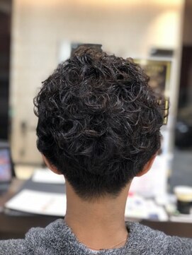 クアトロ 小山店(QUATRO) メンズパーマ