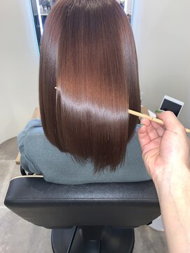 アールサロン アオヤマ(Rr SALON AOYAMA) アフターカラープラチナミネコラ