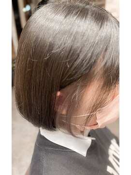 ビースリー ロア イヤリングカラー×Aujua(オージュア) 2021/11/27