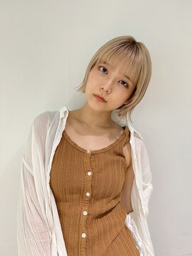 トレス(TRESS) 外ハネボブ　ハイトーンベージュ　切りっぱなし