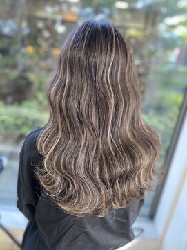 レヴール(reveur) (髪質改善/メンズカット/インナーカラー/ケアブリーチ/学割U24)