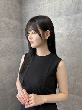 ルイス(L'wis) 園田あいかちゃん、暗髪、耳かけ大人っぽヘア！顔周りレイヤー