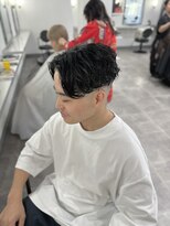 ホリー(HOLLY)&nbsp;ルーズパーマ×フェード