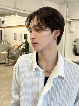 ポーチバイハニー オモテサンドウ(PORCH by HONEY omotesando) ブルーブラックセンターパート韓国マッシュニュアンスパーマ1