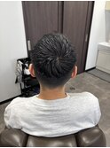 ビジカジ短髪刈り上げツーブロックアップバングショートメンズ