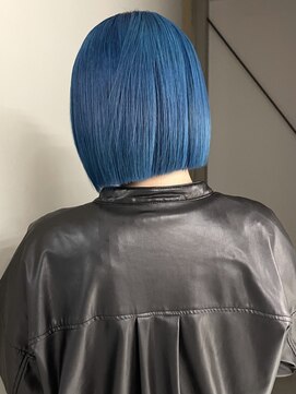 ライトブルー/ブラントボブ