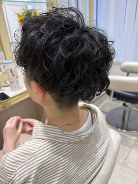アッシュ 千歳烏山店(Ash) 30代40代大人女子刈り上げショート刈り上げパーマメンズライク