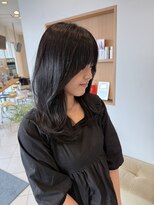 ティーズヘアー(T's HAIR)&nbsp;韓国風くびれレイヤー × 艶ブラック