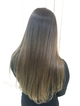 ビィーワンイースト(Be 1 EAST) 外国人風アッシュグラデーション【希望が丘/Be-1】