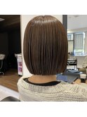 20代kら50代/シンプル切りっぱなしボブ