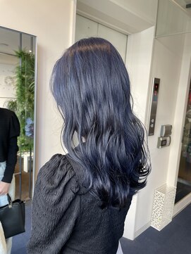 ダブル アンダーバー サロン(W_SALON) 【W_SALON 河原町】ネイビーブルー×波巻ロング