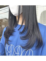 黒髪ロングレイヤー