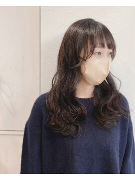 ハク(haku.) ロングウェーブ マットアッシュカラー