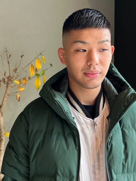 土曜日のクジラ 黒崎店 スキンフェード