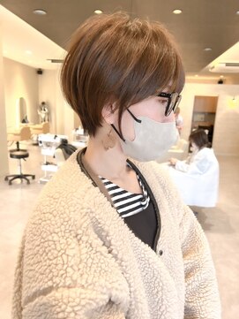 シシ 大宮(She 2.) 大人丸みショートボブ/マッシュショート/前髪/ベージュカラー
