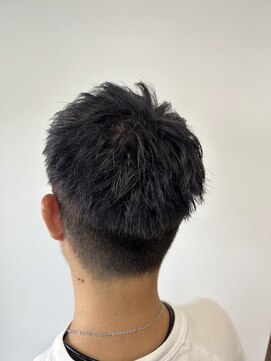 イッヒ 茅ヶ崎(IHHI) ダークアッシュベリーショート