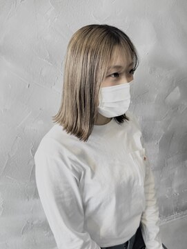 クラシカ(classika) 切りっぱなしボブ/グレージュカラー/ベージュカラー