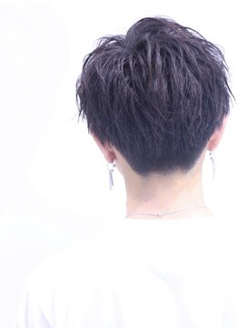 リップスヘアー 梅田(LIPPS hair) 黒髪コンマバングがカッコいいショート