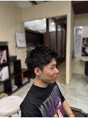 黒髪スパイキーショート
