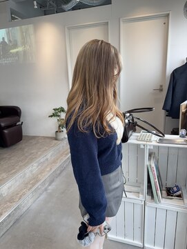 ロカ 表参道(loka) ミルクティーベージュ[表参道/ブリーチ/ハイライト]Mai