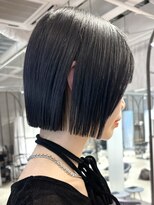 ローマー(ROAMER omotesando)&nbsp;あごライン切りっぱなしボブ