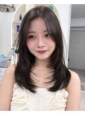 艶感黒髪 ナチュラルストレート x セミロング(20代向け)
