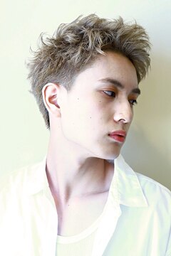 期間限定《MENS限定》カット+クレンジングシャンプー+眉カット\3800→￥2900