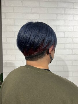 ビスイル 秋葉原店(Vis ill) ツーブロック/刈り上げ/インナーカラー/ブルー/ピンク/個性派