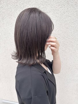 ゴットラトゥール(GOTTO LATOUR) きりっぱなしボブのグレージュヘア/イルミナカラー