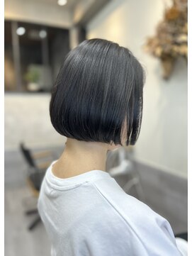 ノット(KNOOT.) シンプルボブ