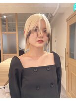 パランケイビューティー シンジュク(PALAN K-Beauty) 抜きっぱなしブロンド、ウルフハイトーン