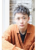 アシメバングの爽やかヘア