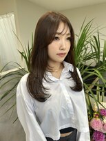 スティロ(stylo) レイヤーカットハイライトショートヘアイルミナカラーオージュア